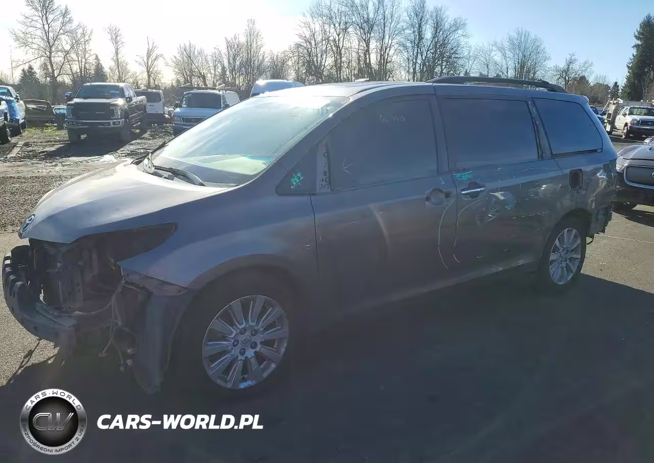 2014 Toyota Sienna Limited 7-Passenger