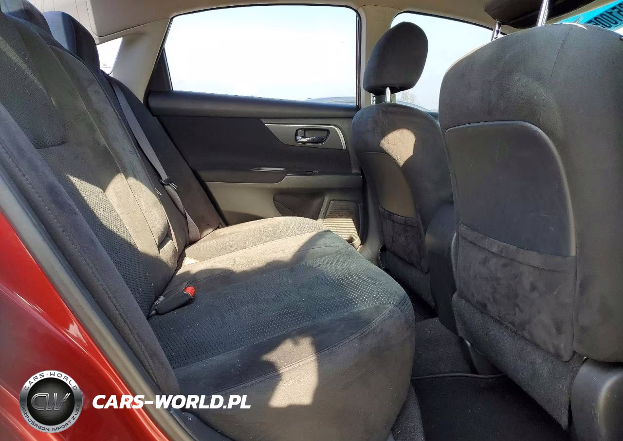 2015 Nissan Altima 2.5 VIN:1N4AL3AP2FN323430 - 10