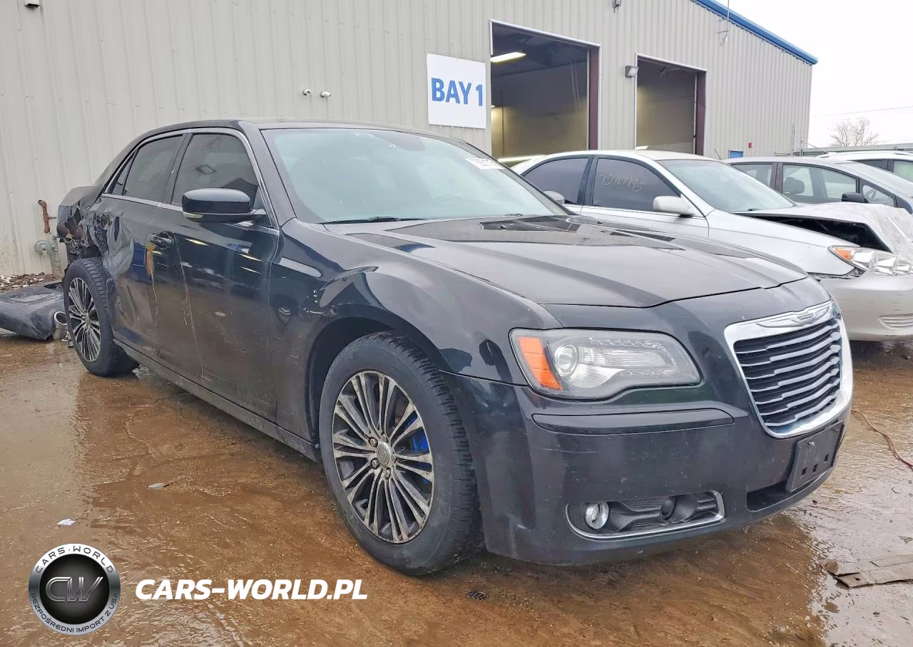 2012 Chrysler 300 S VIN:2C3CCAJT4CH115904 - 4