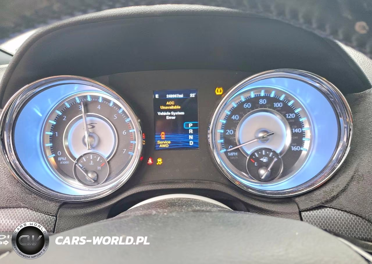 2012 Chrysler 300 S VIN:2C3CCAJT4CH115904 - 9