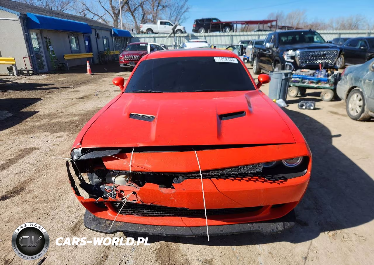 2016 Dodge Challenger Sxt VIN:2C3CDZAG3GH331991 - 5