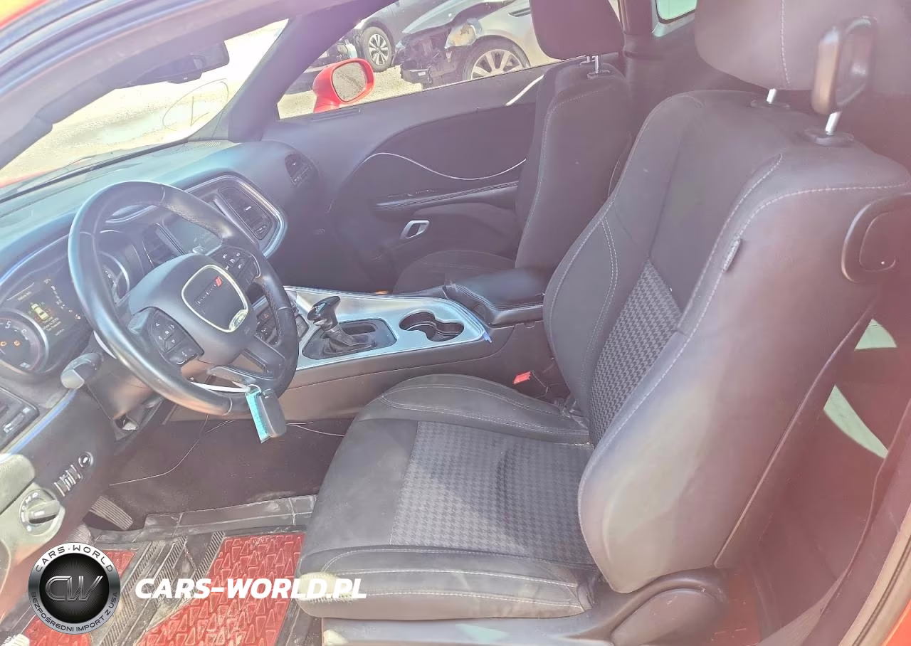 2016 Dodge Challenger Sxt VIN:2C3CDZAG3GH331991 - 7