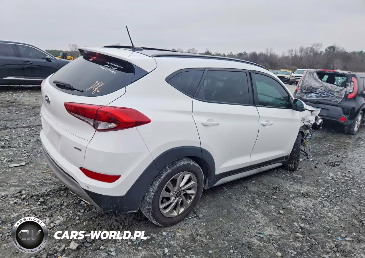 2017 Hyundai Tucson Limited VIN:KM8J3CA24HU567602 - 3