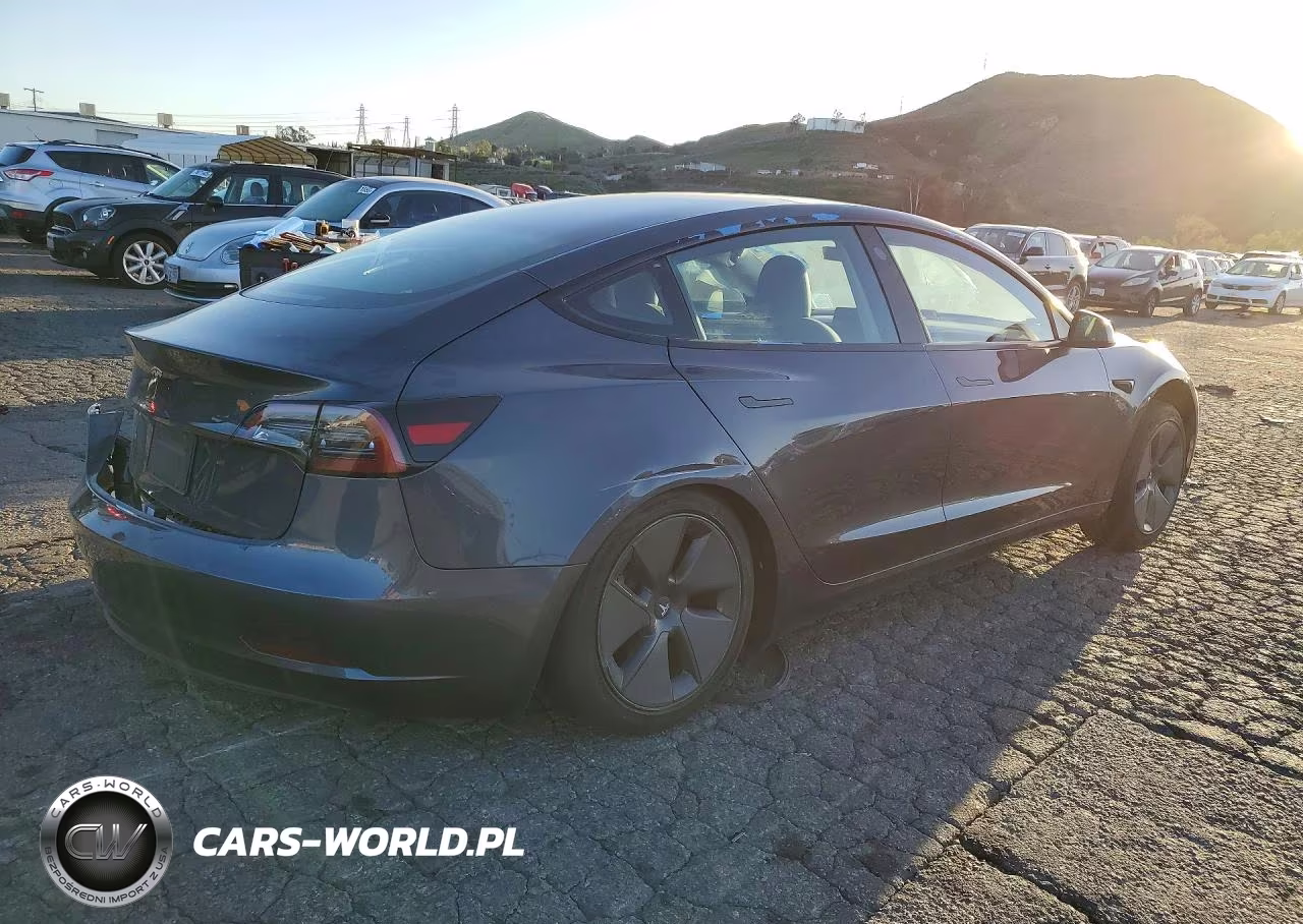 2023 Tesla Model 3 VIN:5YJ3E1EAXPF687277 - 3