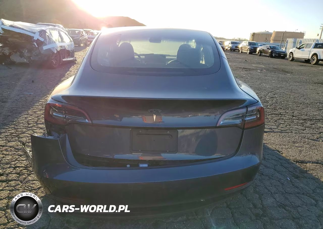 2023 Tesla Model 3 VIN:5YJ3E1EAXPF687277 - 6