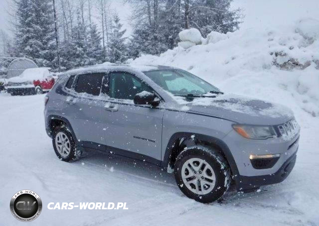 2018 Jeep Compass Sport VIN:3C4NJDAB8JT281902 - 4