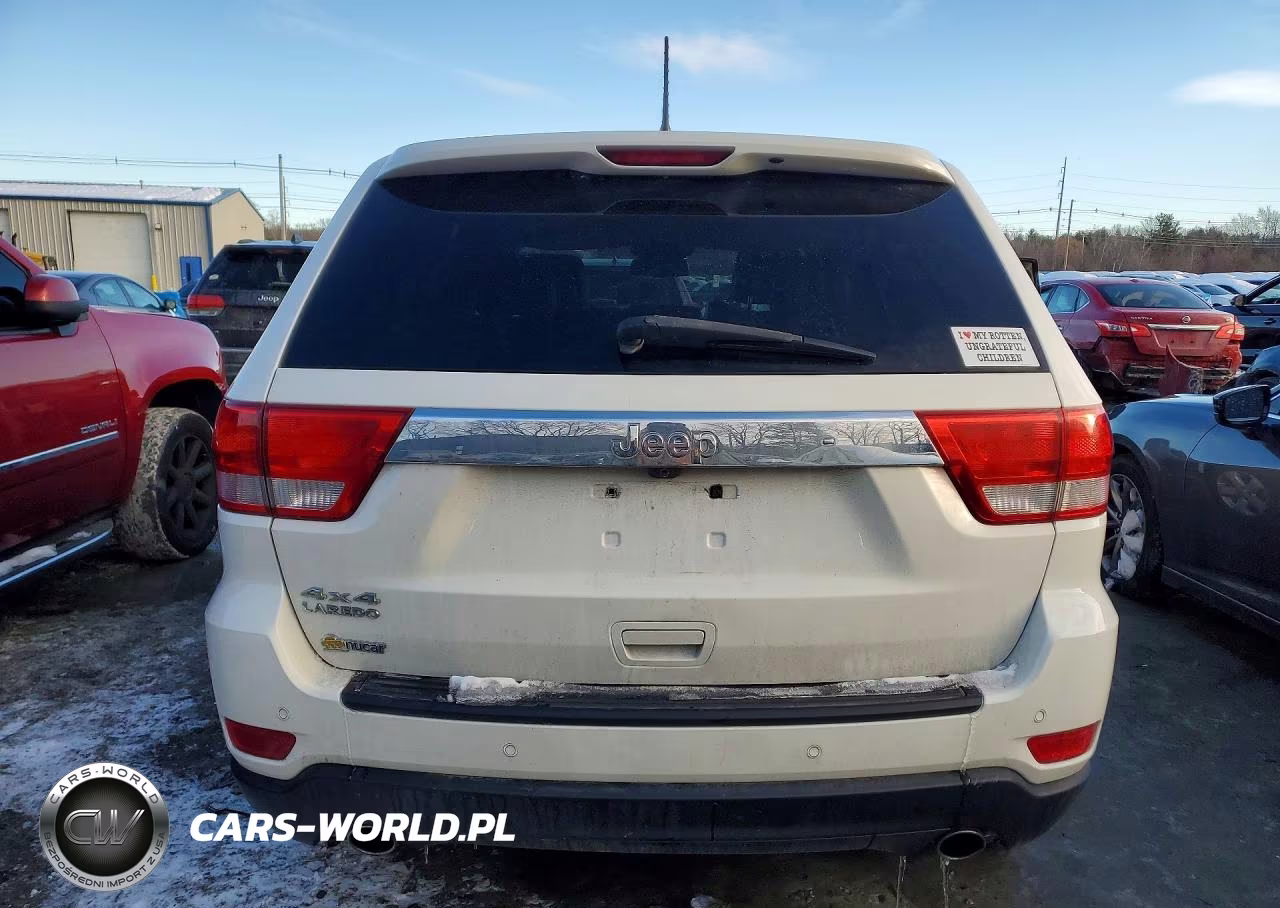 2012 Jeep Grand Cherokee Laredo VIN:1C4RJFAT7CC211747 - 6