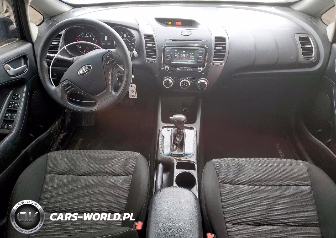 2018 Kia Forte Lx VIN:3KPFK4A78JE284722 - 8