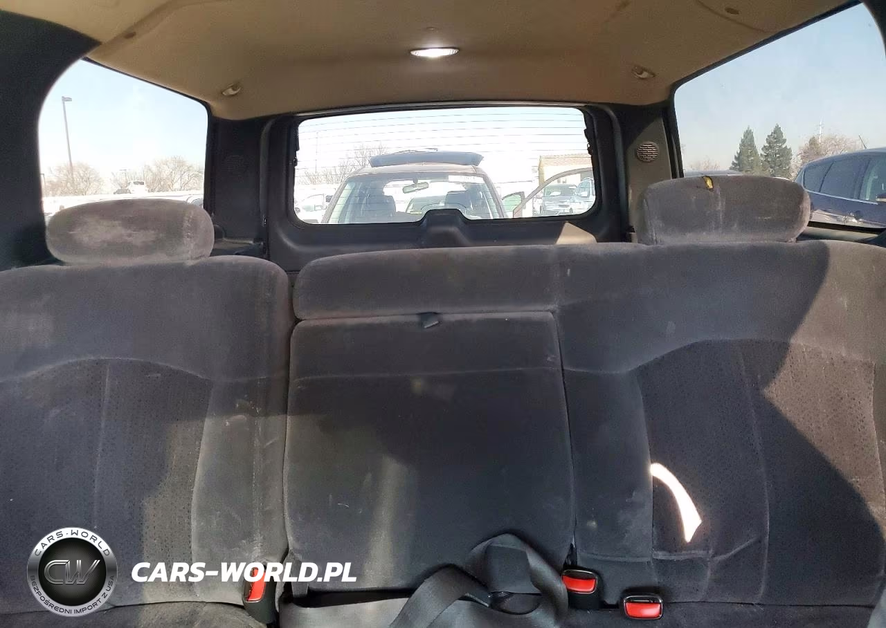 2002 Chevrolet Suburban C1500 VIN:3GNEC16T62G229826 - 10