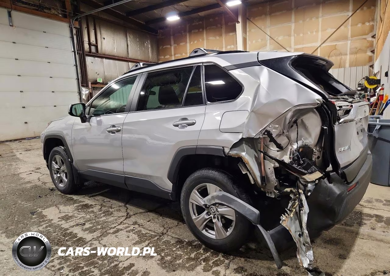 2024 Toyota Rav4 Xle VIN:2T3P1RFV7RC476551 - 2