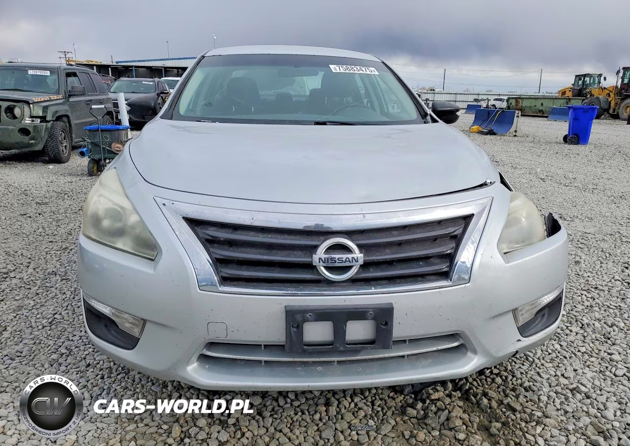 2015 Nissan Altima 2.5 VIN:1N4AL3AP3FN303347 - 5
