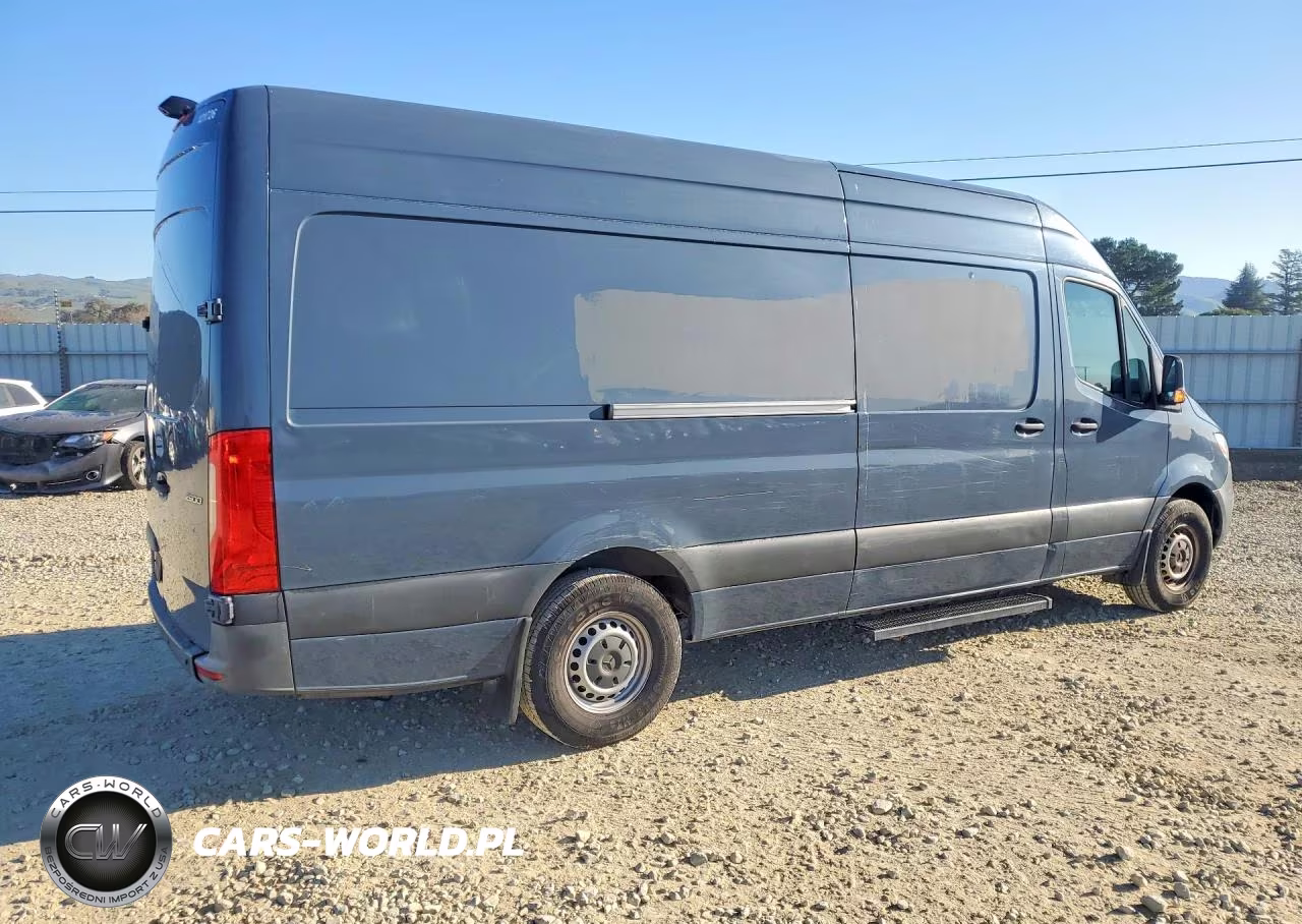2019 Mercedes Benz Sprinter 2500 Delivery Van VIN:WD4PF1CD3KP141193 - 3