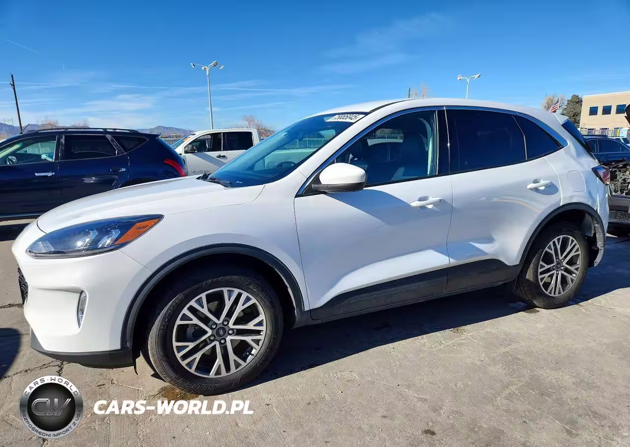 2022 Ford Escape Sel