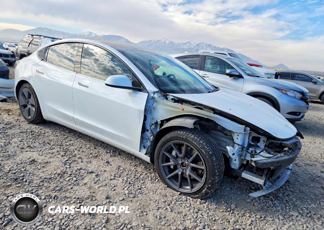 2021 Tesla Model 3 VIN:5YJ3E1EB5MF079803 - 4