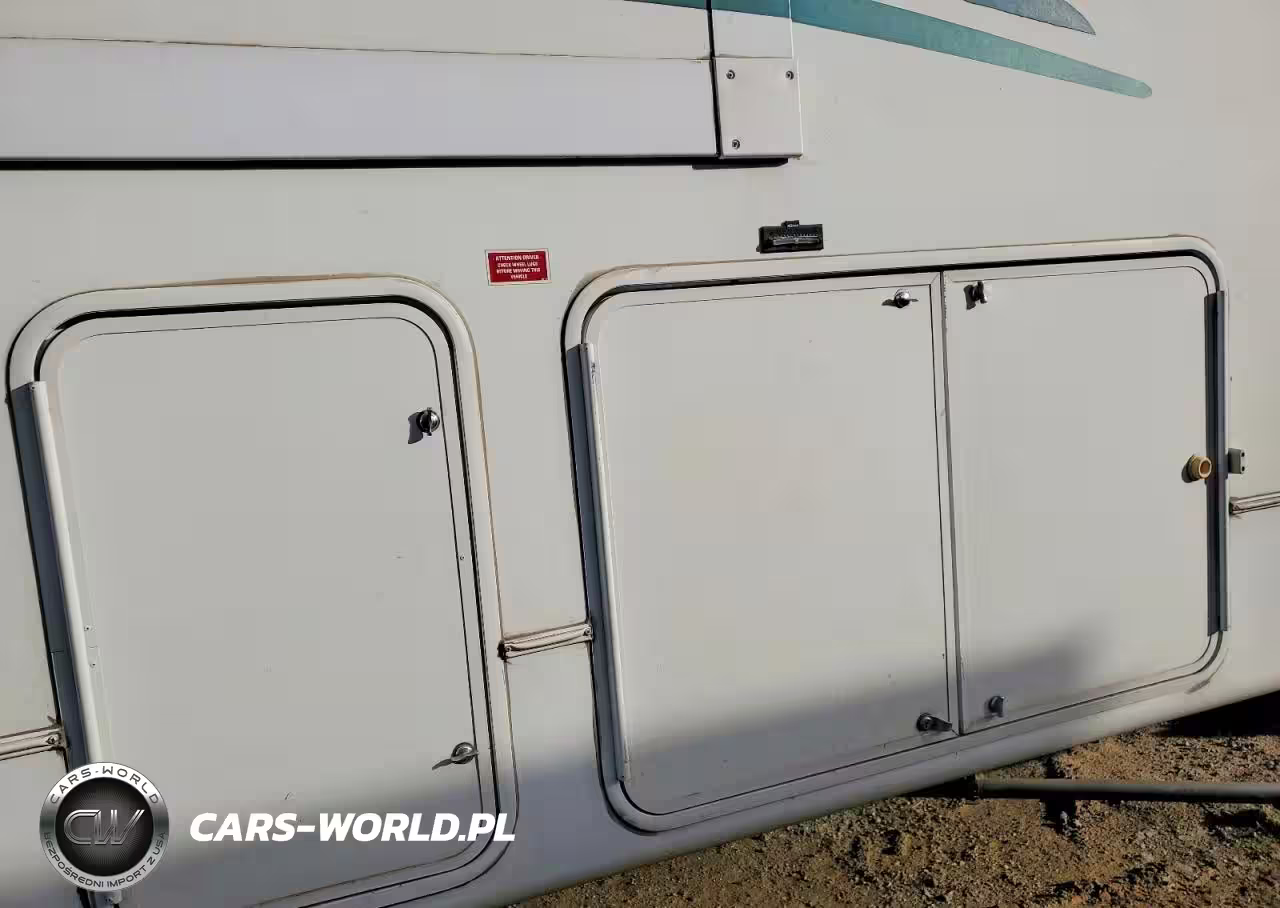 2006 Kutb Montana - Camper VIN:4YDF365246D516858 - 8