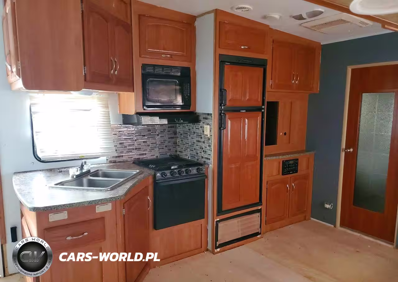 2010 Kutb Cougar - Camper VIN:4YDF32228A2501233 - 9
