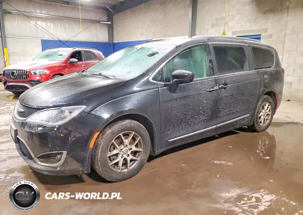 2020 Chrysler Pacifica Touring L