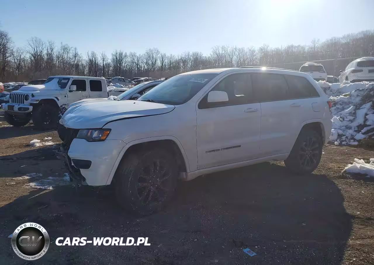 2020 Jeep Grand Cherokee Laredo