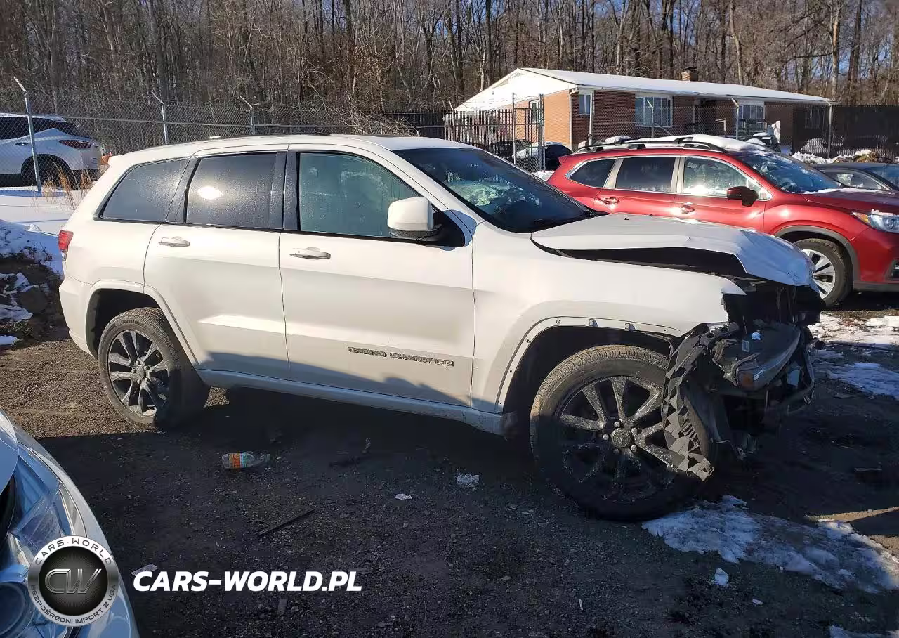 2020 Jeep Grand Cherokee Laredo VIN:1C4RJFAGXLC377621 - 4