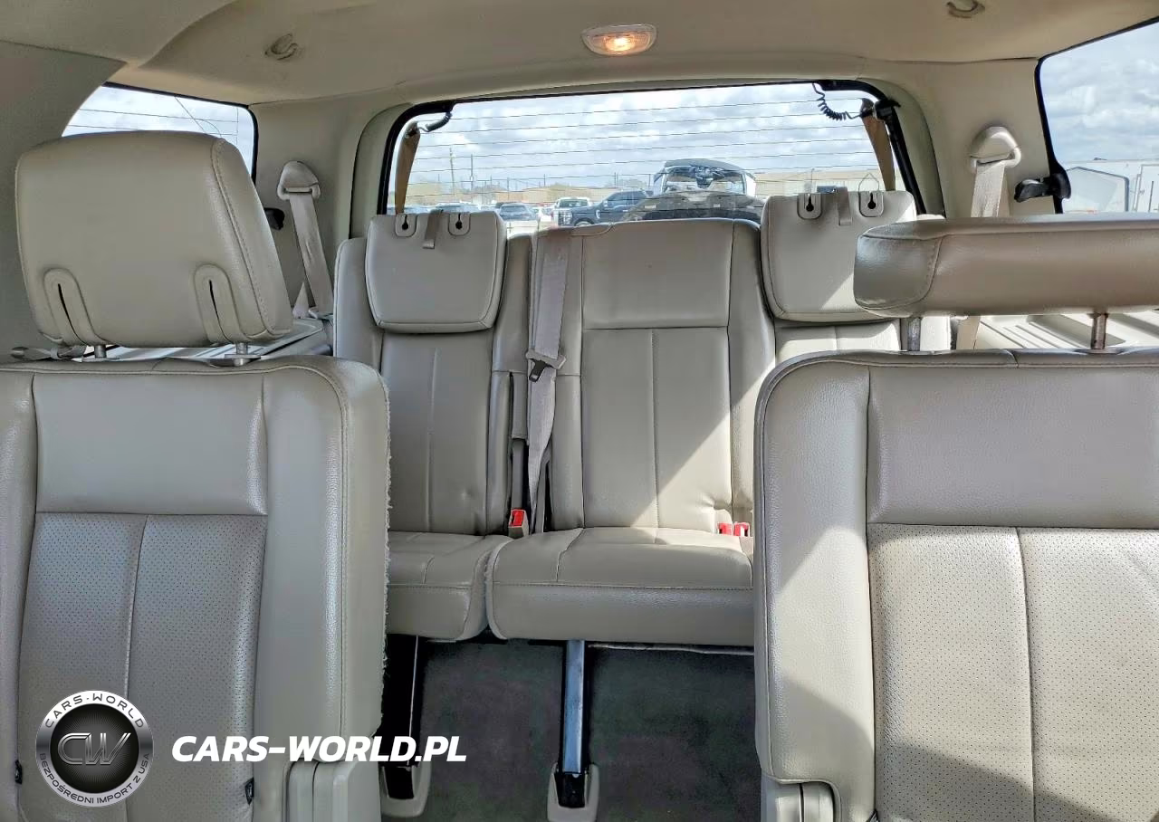 2010 Ford Expedition Limited VIN:1FMJU2A51AEB64503 - 10