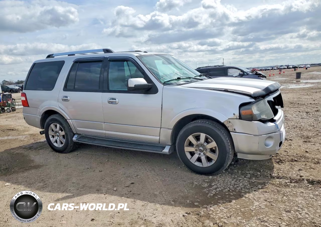 2010 Ford Expedition Limited VIN:1FMJU2A51AEB64503 - 4