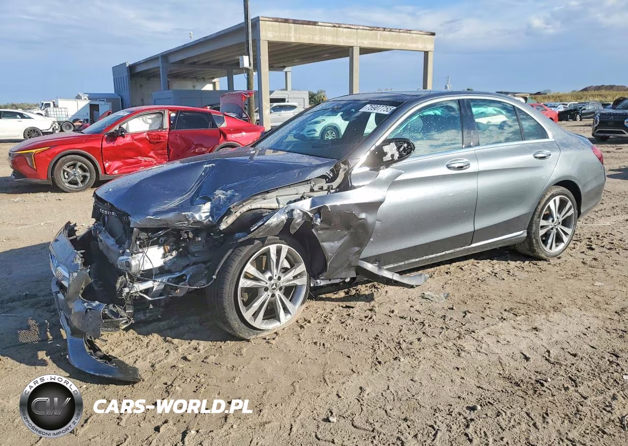 2018 Mercedes-Benz C 300 4Matic – zdjęcie 1 z 12