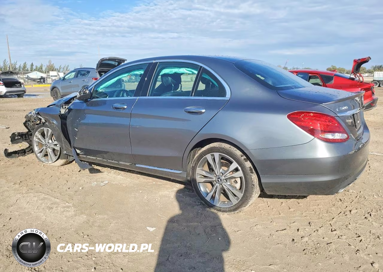 2018 Mercedes-Benz C 300 4Matic VIN:55SWF4KB5JU278876 - 2