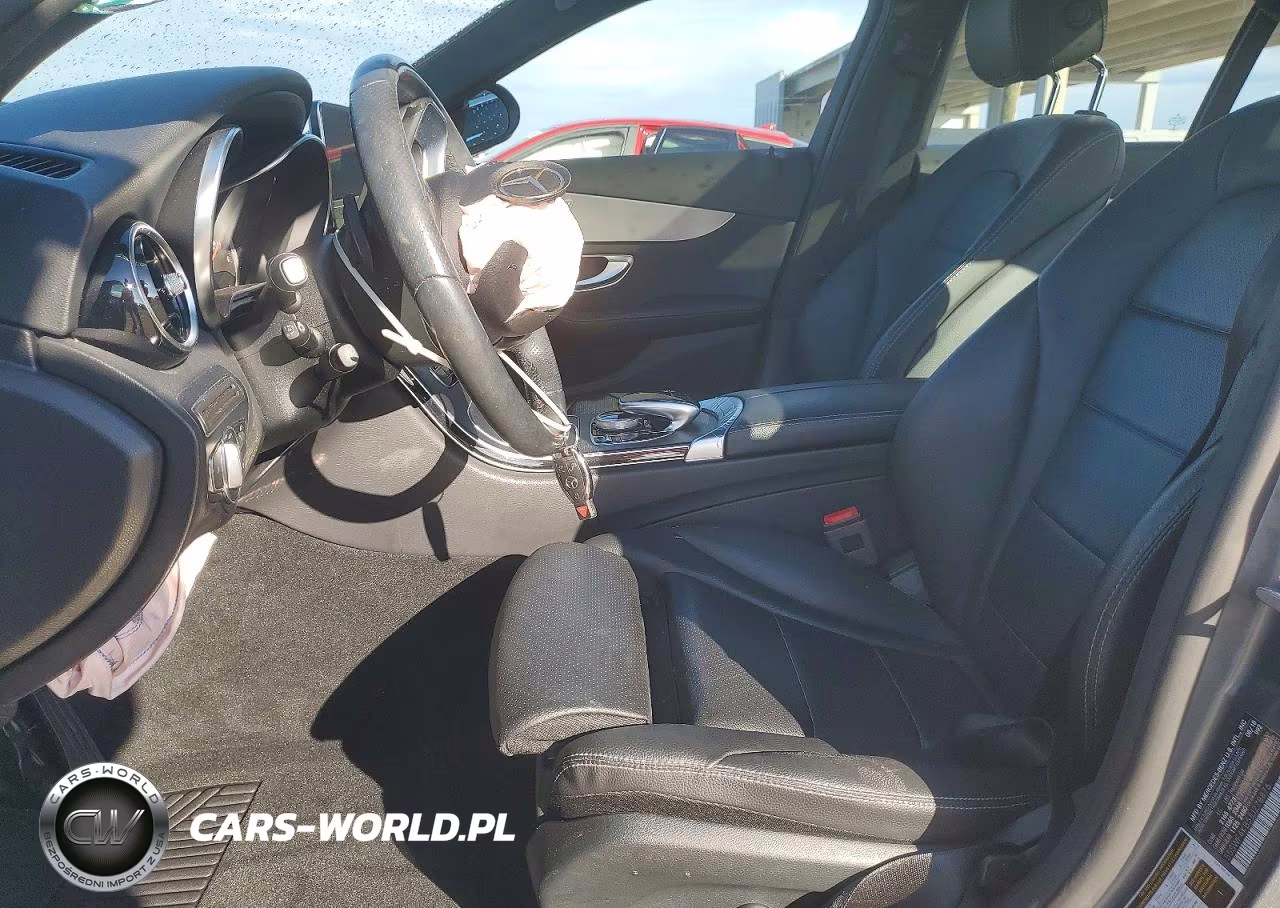 2018 Mercedes-Benz C 300 4Matic VIN:55SWF4KB5JU278876 - 7