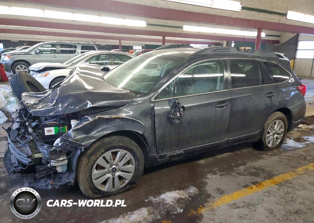 2018 Subaru Outback 2.5I Premium VIN:4S4BSAHC1J3272415 - 1