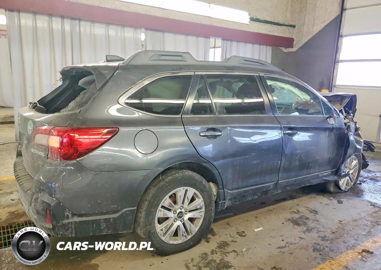 2018 Subaru Outback 2.5I Premium VIN:4S4BSAHC1J3272415 - 3