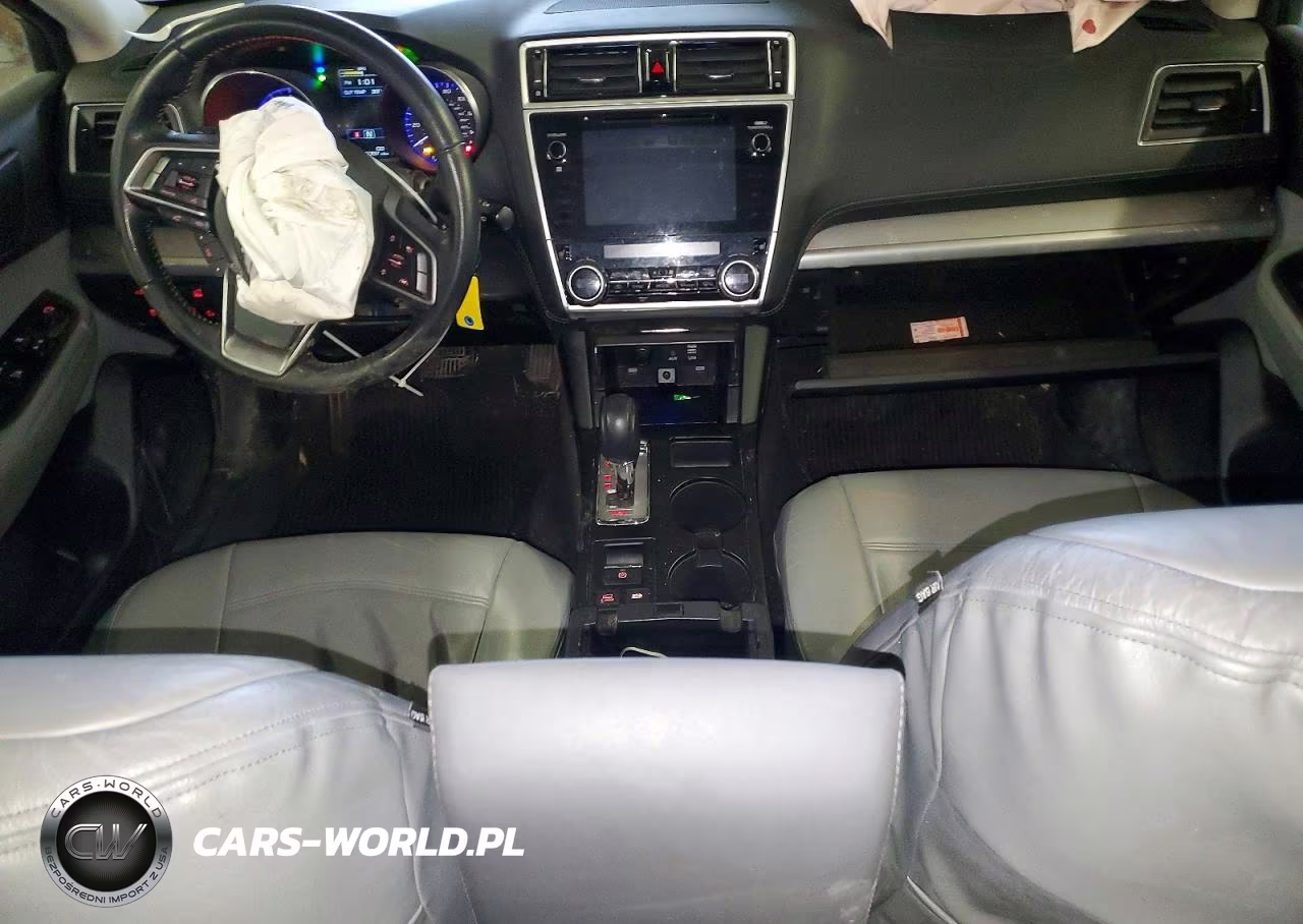2018 Subaru Outback 2.5I Premium VIN:4S4BSAHC1J3272415 - 8