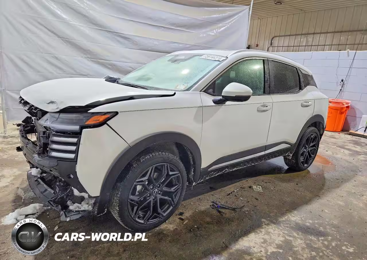 2025 Nissan Kicks Sr