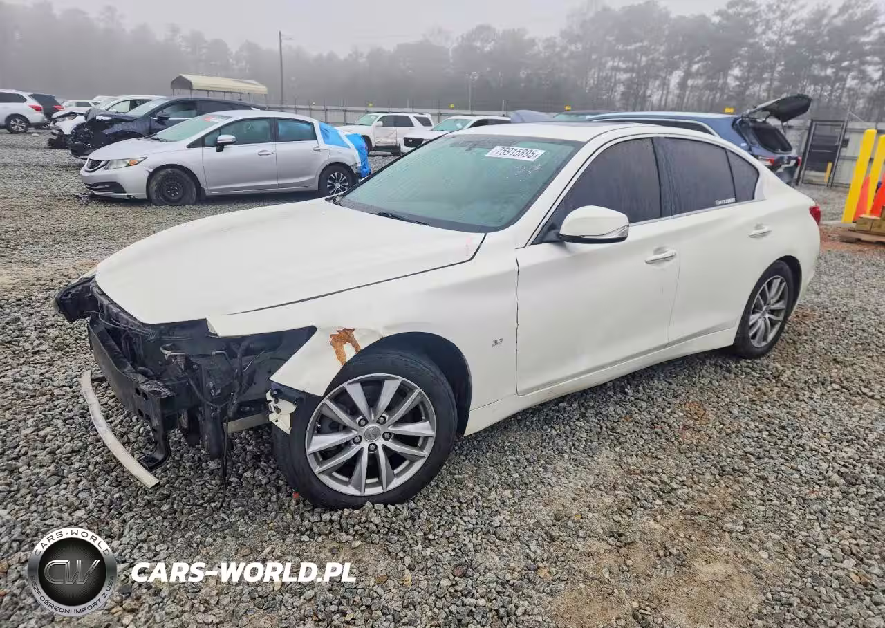 2015 Infiniti Q50 Base