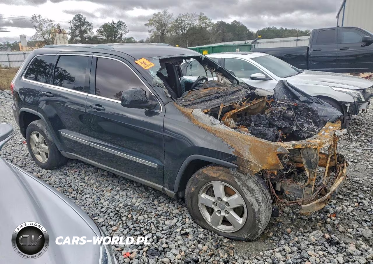 2012 Jeep Grand Cherokee Laredo VIN:1C4RJEAG2CC157352 - 4