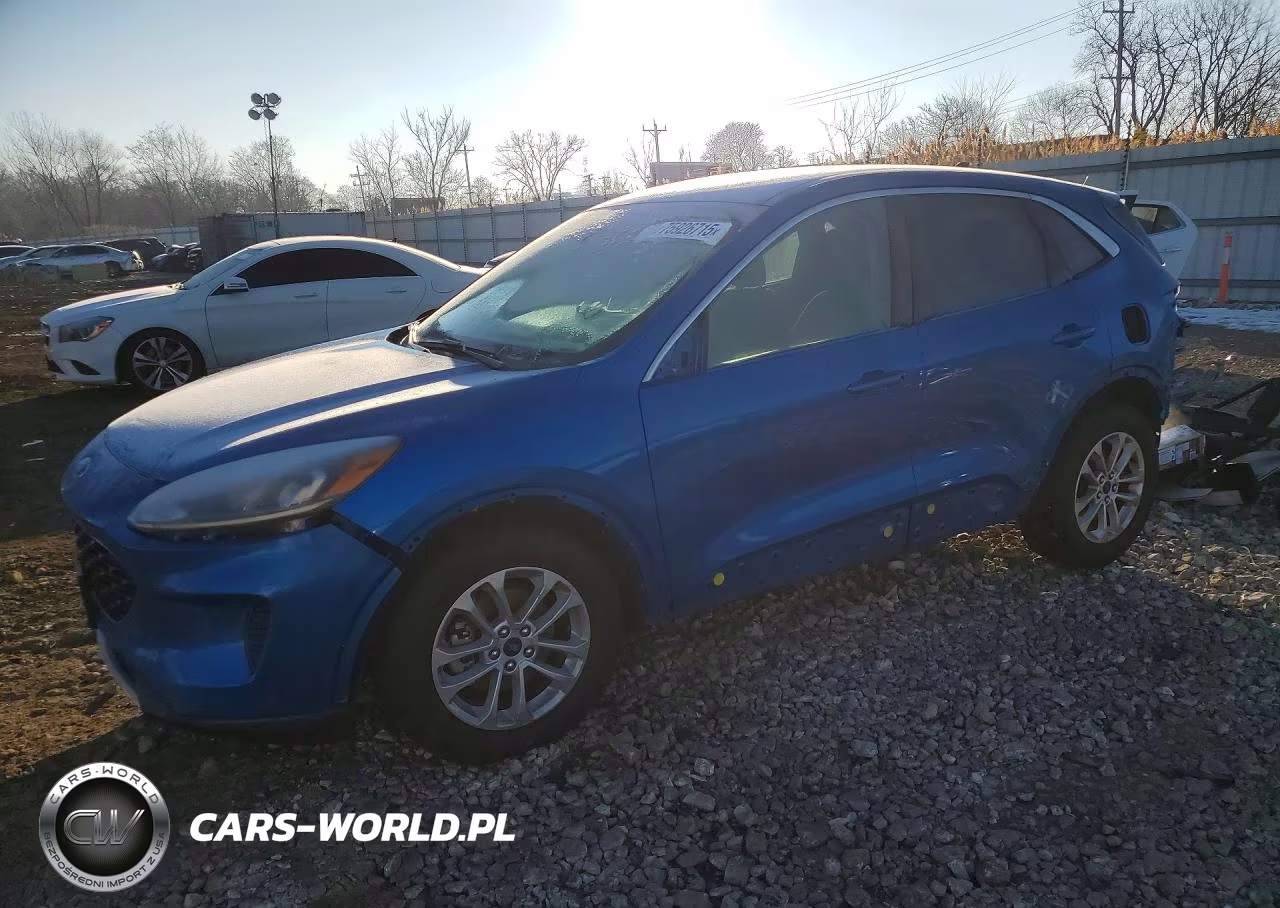 2020 Ford Escape Se