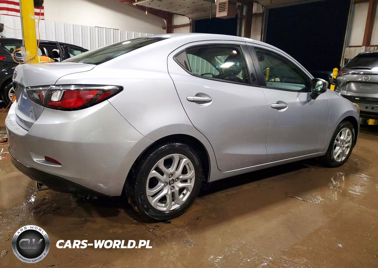 2017 Toyota Yaris Ia Base VIN:3MYDLBYV2HY155639 - 3