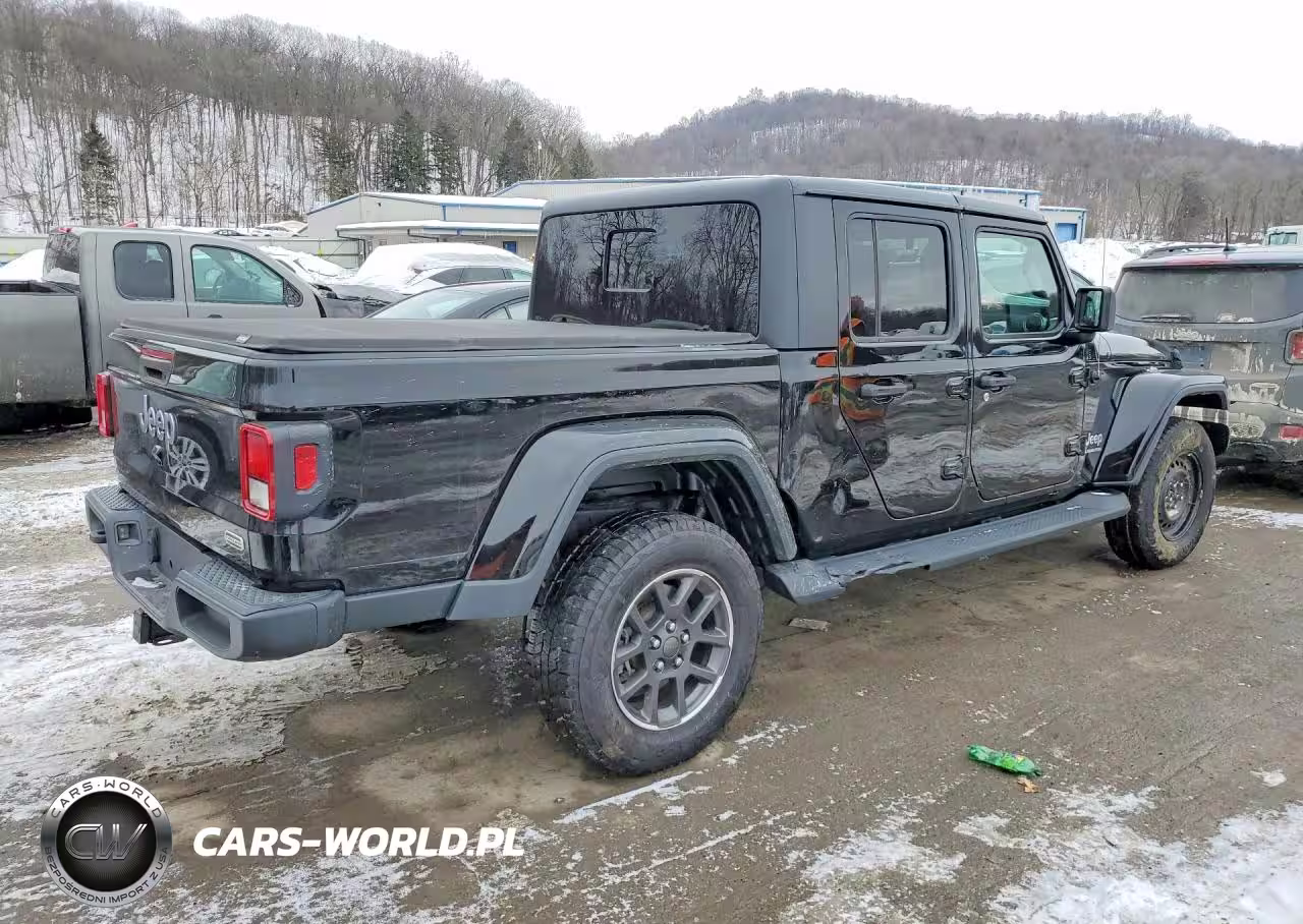 2020 Jeep Gladiator Overland VIN:1C6HJTFGXLL176862 - 3