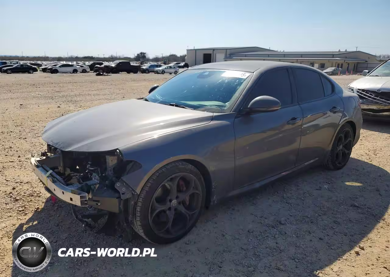 2017 Alfa Romeo Giulia Ti