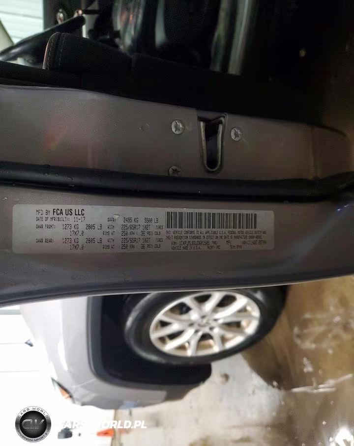 2018 Jeep Cherokee Latitude Plus VIN:1C4PJMLB3JD601509 - 13