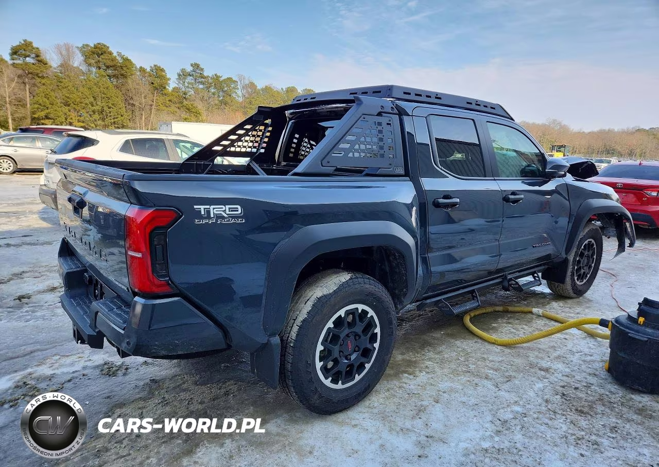 2025 Toyota Tacoma Trd Off-Road Hv VIN:3TYLC5LN5ST048557 - 3
