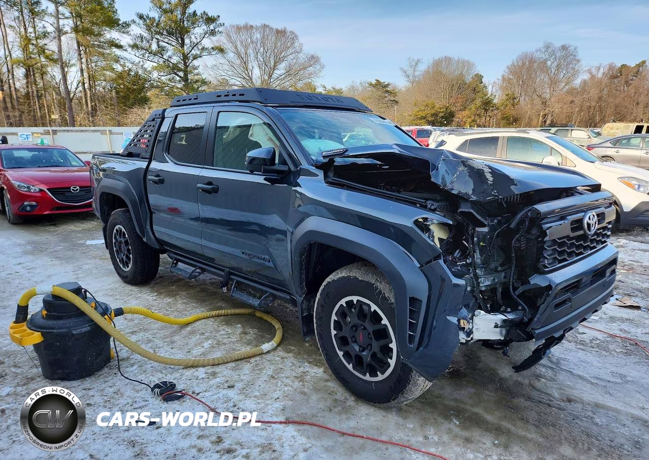 2025 Toyota Tacoma Trd Off-Road Hv VIN:3TYLC5LN5ST048557 - 4