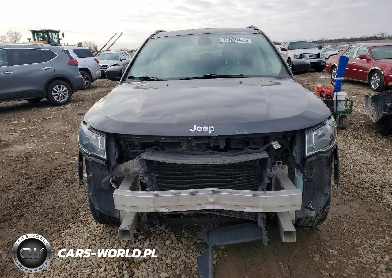 2018 Jeep Compass Latitude VIN:3C4NJCBB1JT182122 - 5