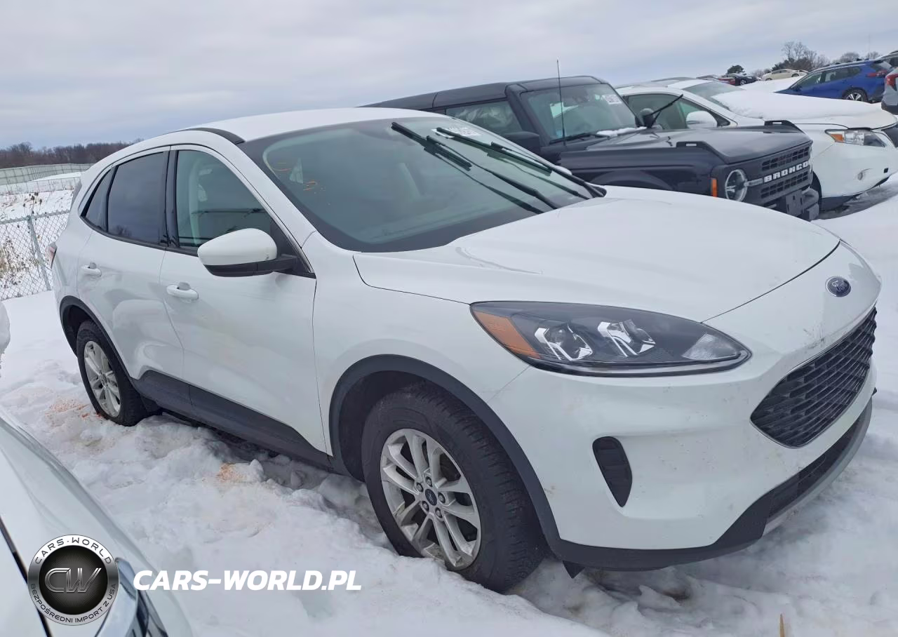 2021 Ford Escape Se VIN:1FMCU9G6XMUB25257 - 4