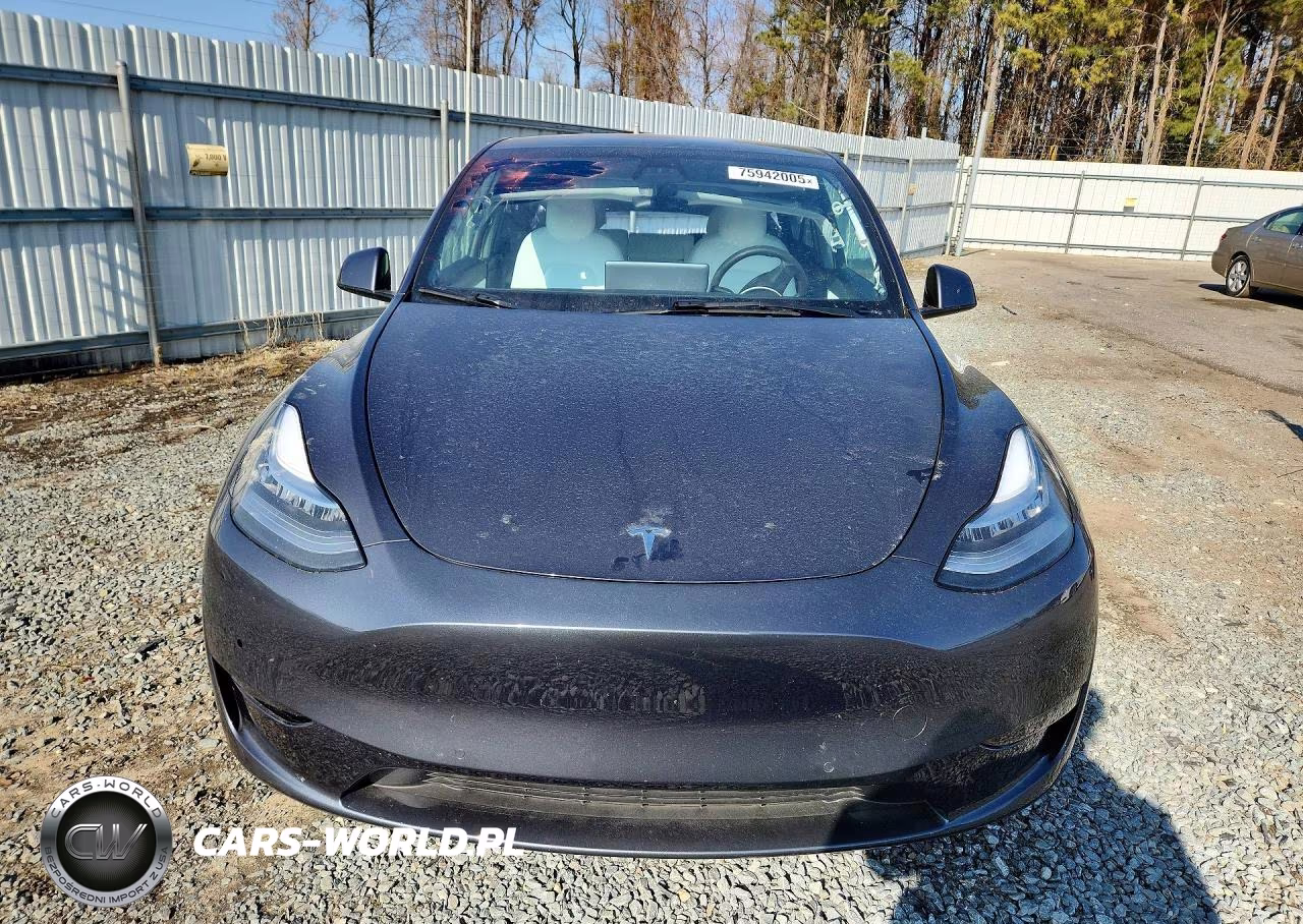 2021 Tesla Model Y VIN:5YJYGDEE2MF231001 - 5