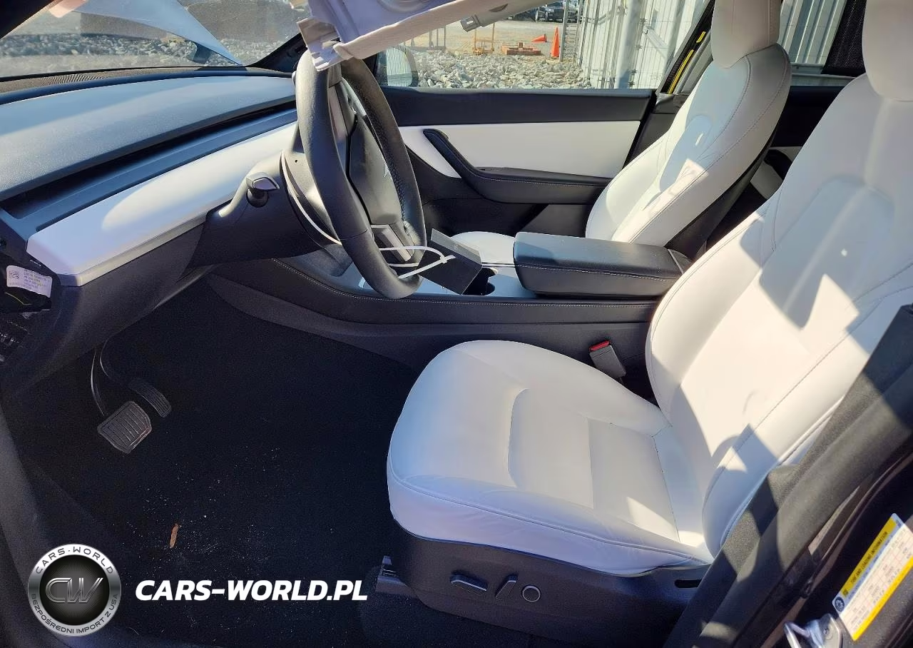 2021 Tesla Model Y VIN:5YJYGDEE2MF231001 - 7
