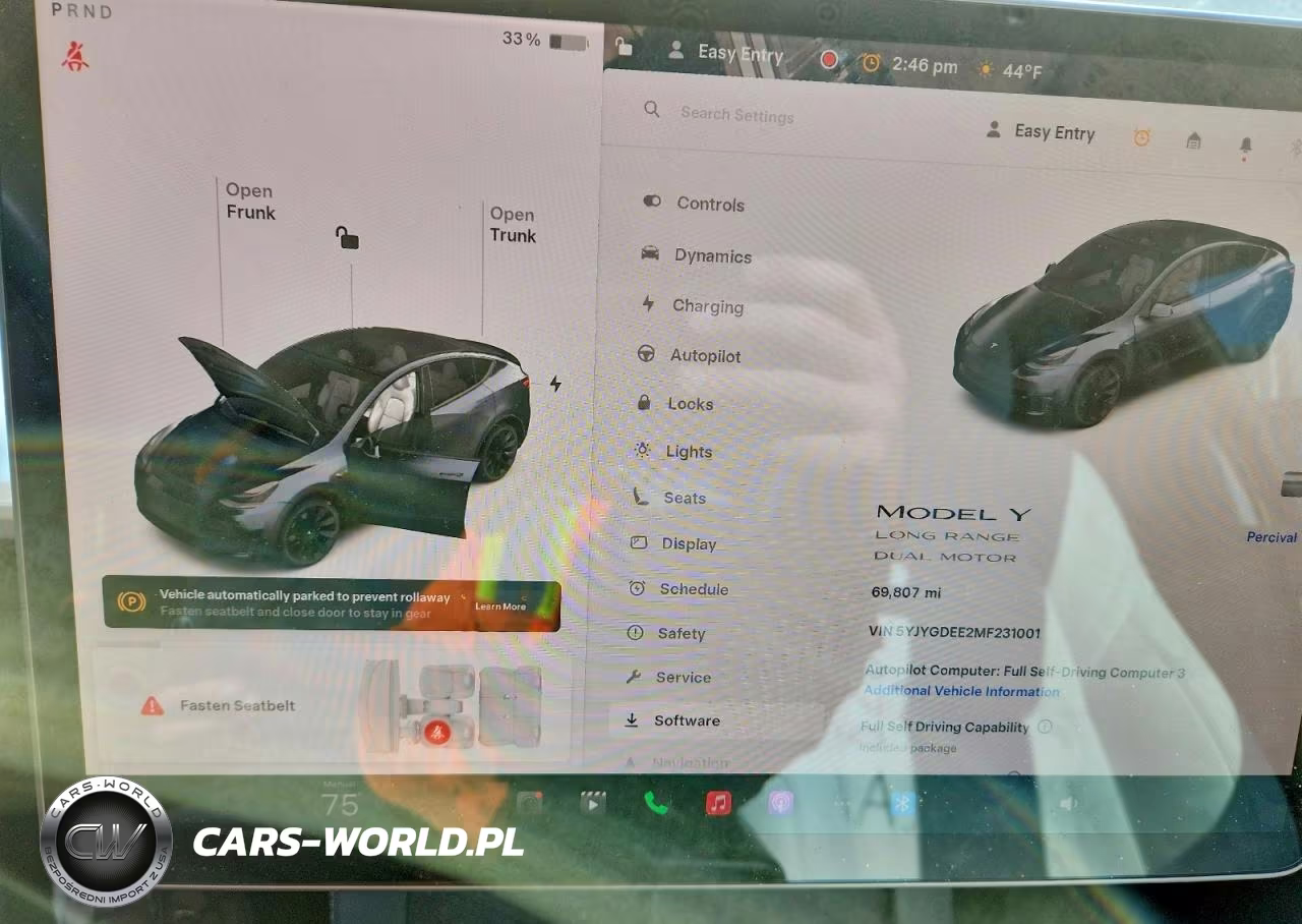 2021 Tesla Model Y VIN:5YJYGDEE2MF231001 - 9