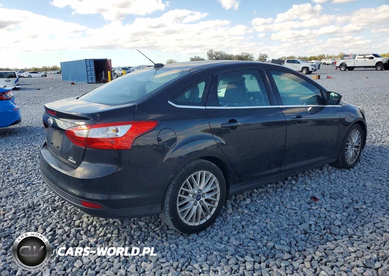 2012 Ford Focus Sel VIN:1FAHP3H25CL421582 - 3