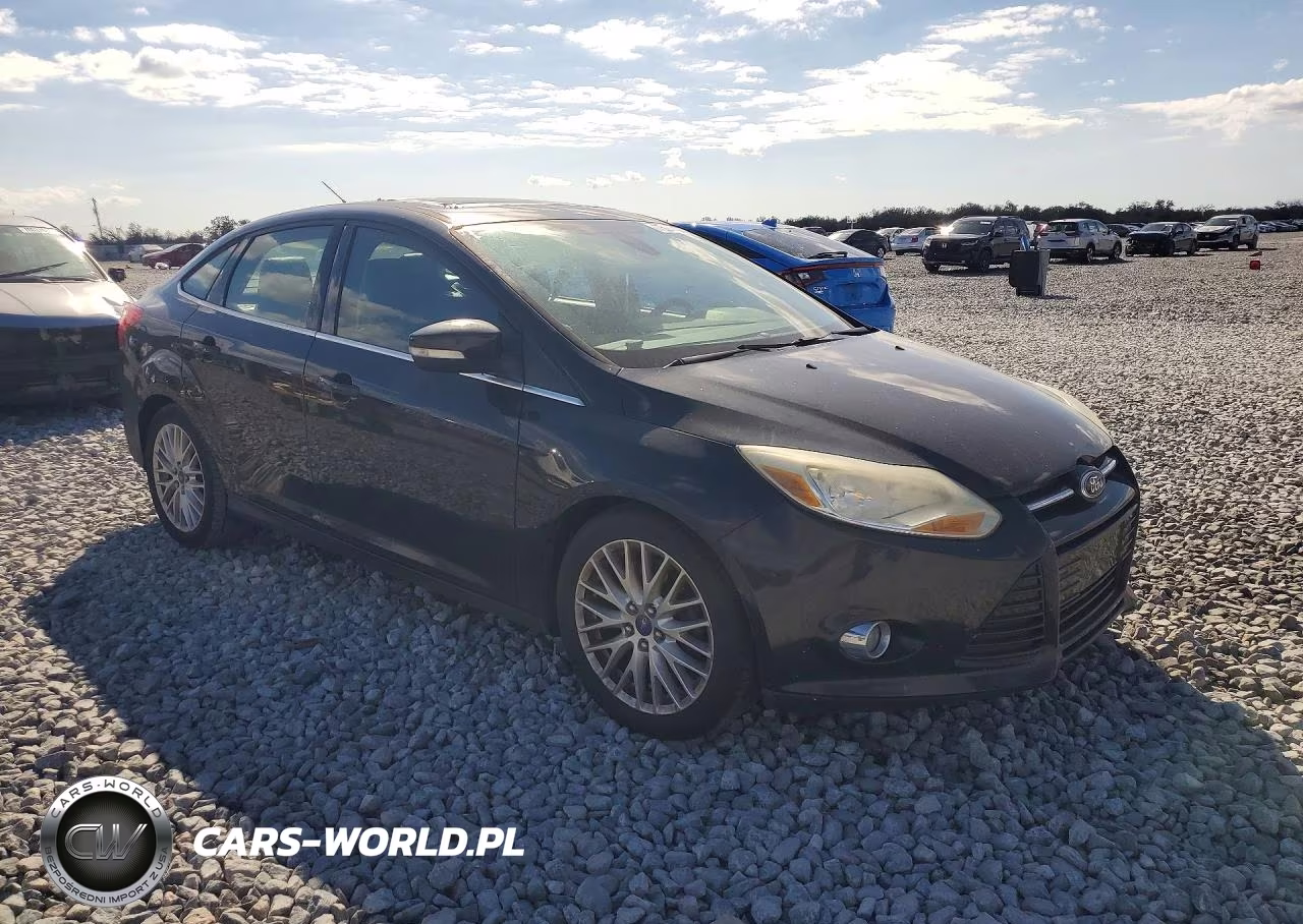 2012 Ford Focus Sel VIN:1FAHP3H25CL421582 - 4