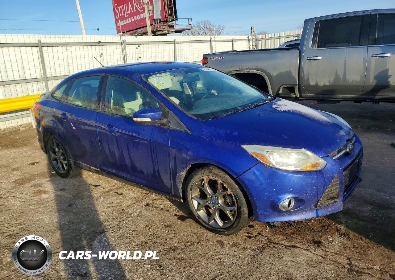 2013 Ford Focus Se VIN:1FADP3F22DL222122 - 4