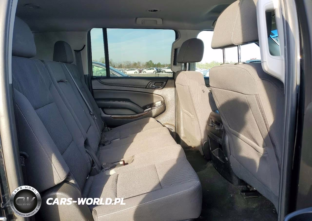 2018 Chev Suburban K1500 Ls VIN:1GNSKGKC7JR261410 - 11
